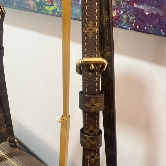 Gorgeous Louis Vuitton Express PM H-27 M26360 brand new in box color smoke - Picture 4 of 11